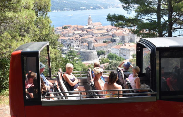 sightseeing cabrio bus tour